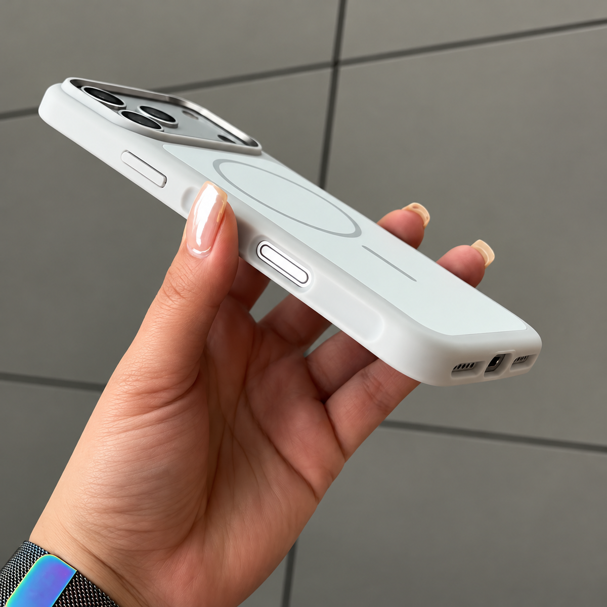 WhiteNova Magnetic Case